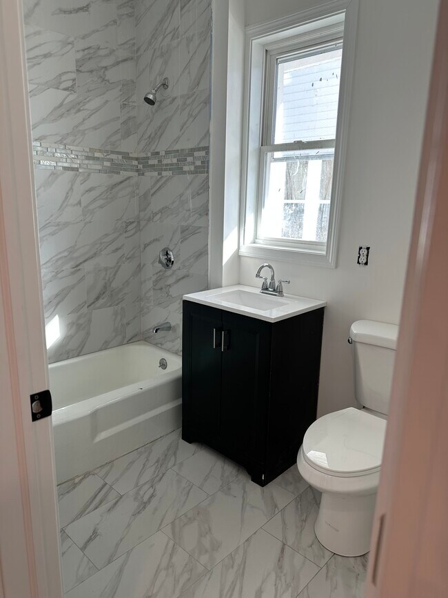 27 Hancock St, Salem, MA 01970 Apartments in Salem, MA