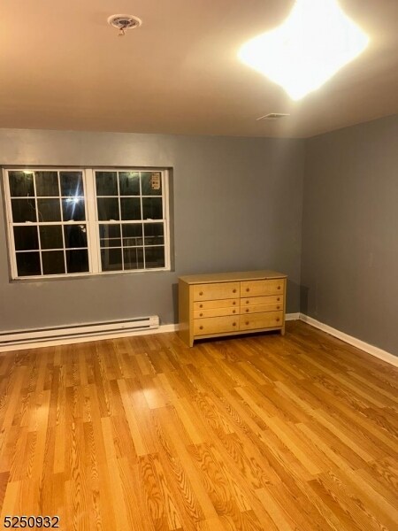 Foto del edificio - 281 W Runyon St