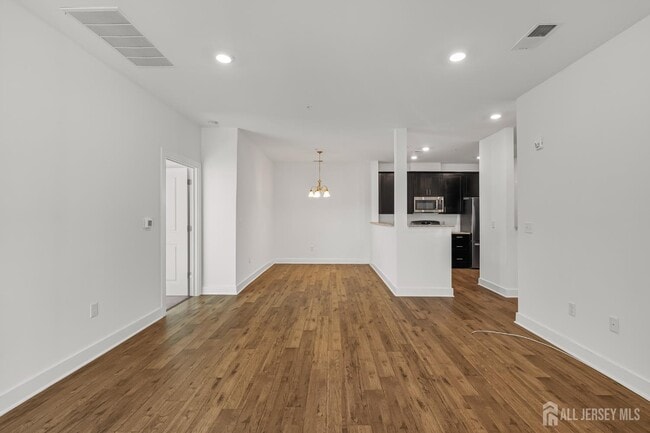 Foto del edificio - 718 Stiller Ln