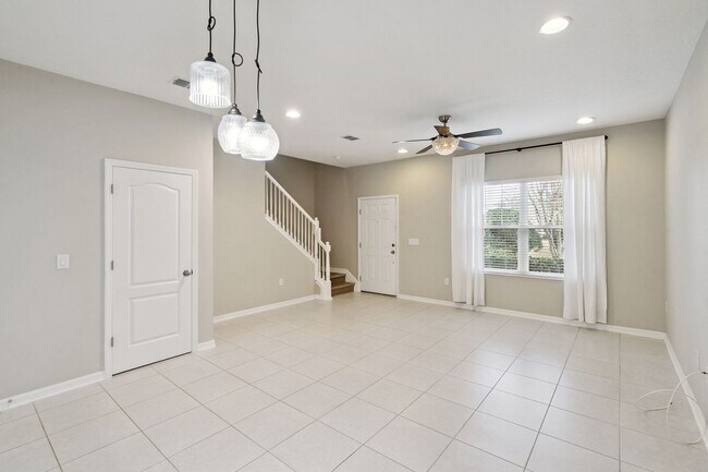 Building Photo - AVAILABLE NOW! 3/2.5/2 townhome close to Hamlin Town Center