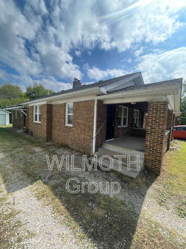Building Photo - Emerson Avenue 841