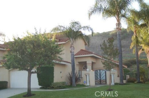 Foto principal - 827 S Shanada Ct
