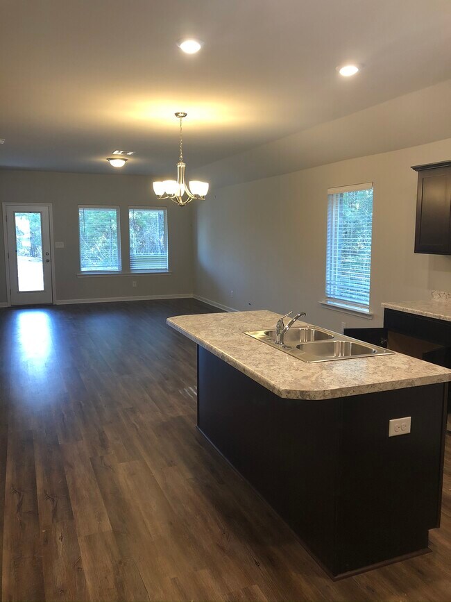 Foto del edificio - 23136 Jinkins Ln