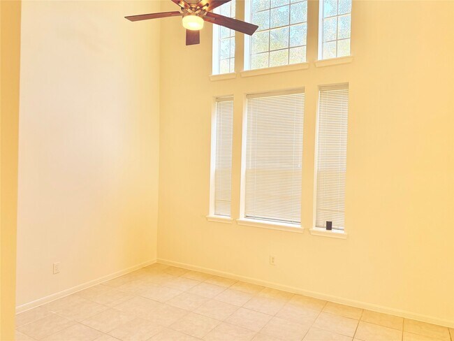 Foto del edificio - 4738 Stoney Point Ct