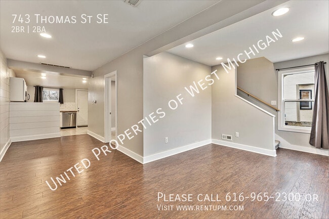 Building Photo - Available Now | 2 Bed 2 Bath Single Family...