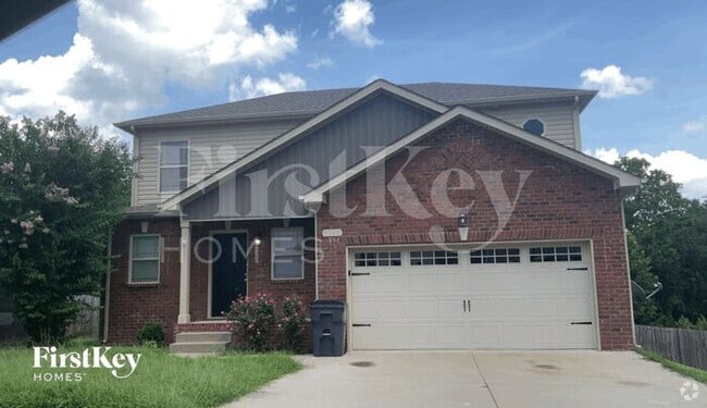 Building Photo - 1203 Applewood Cir