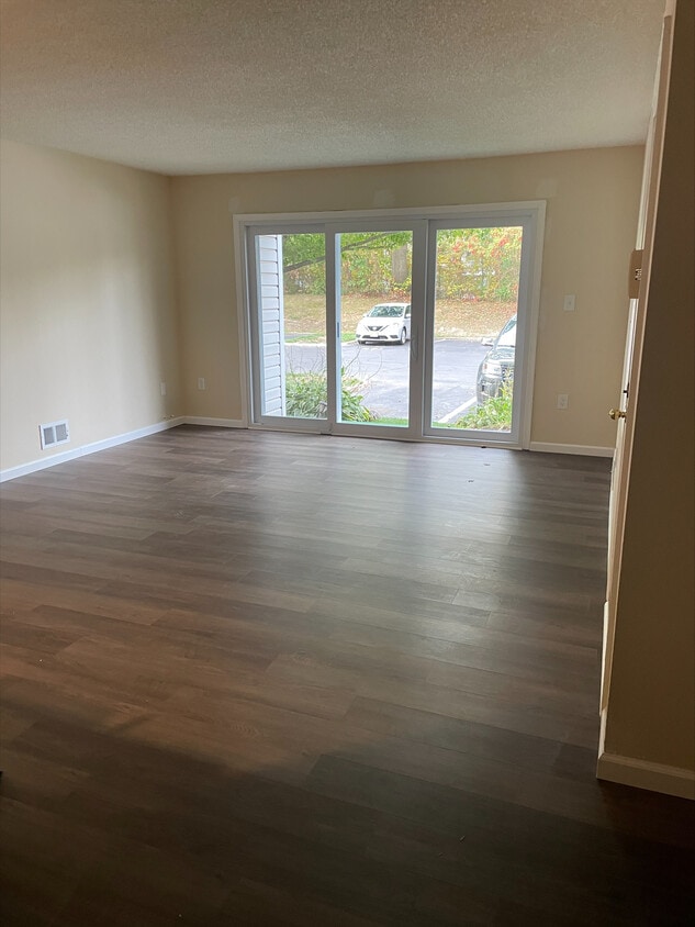 Foto principal - 86 Willow Ct