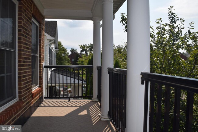 Building Photo - 8315 Kinsley Mill Pl