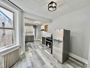 Building Photo - 100 Romaine Ave