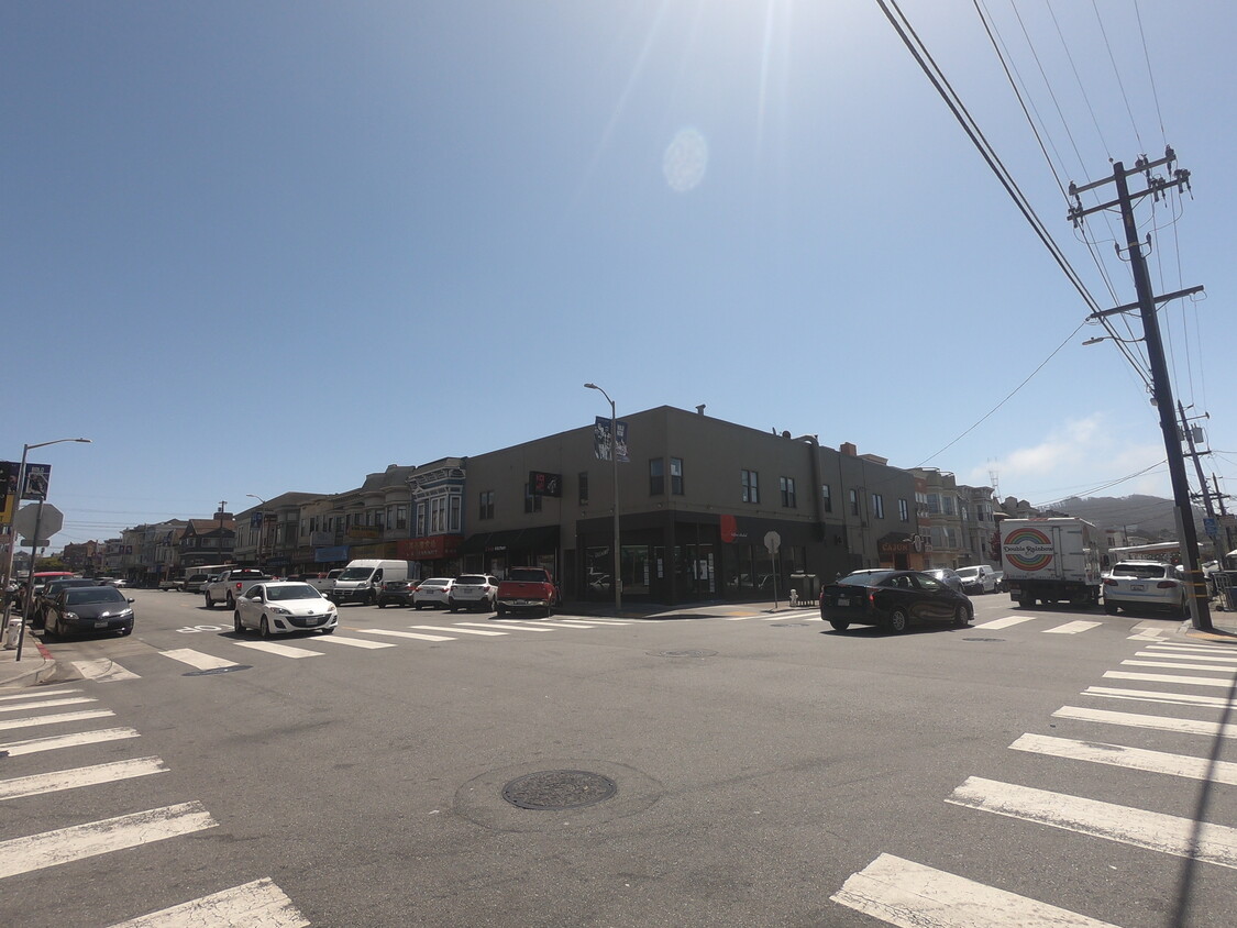 Primary Photo - 341 Clement St