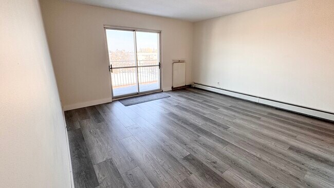 Building Photo - 135 Chandler Dr