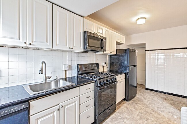 Foto del edificio - 3 bedroom, 1 bath charming townhome in Wilmington