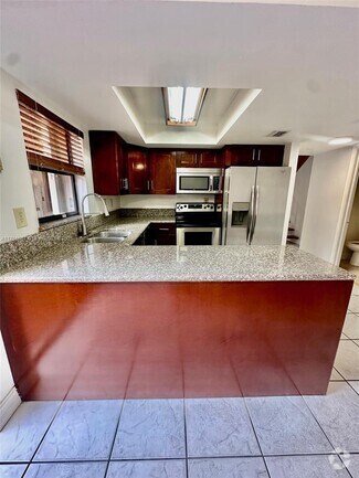 Building Photo - 11800 SW 80th St