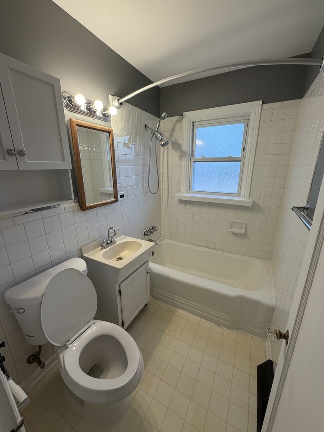 Building Photo - 2525 S Cherokee St