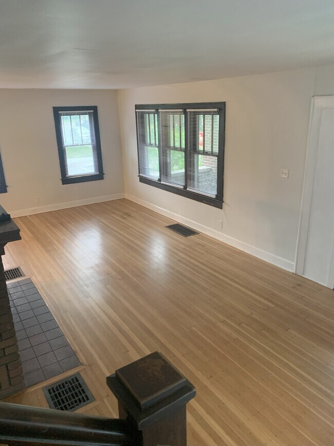 Foto del edificio - 5301 Guilford Ave