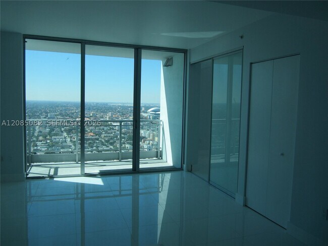 Foto del edificio - 92 SW 3rd St