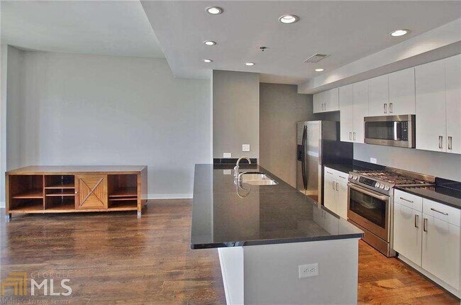 Foto del edificio - 565 Peachtree St NE