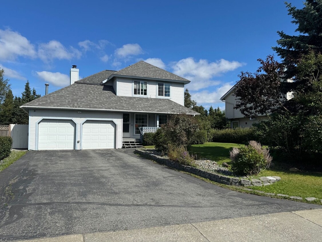 Primary Photo - Beautiful 3 Bed, 2.5 Bath in Bayshore Neig...
