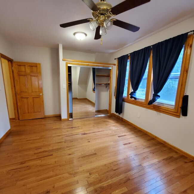 Foto del edificio - 8417 Cuthbert Rd