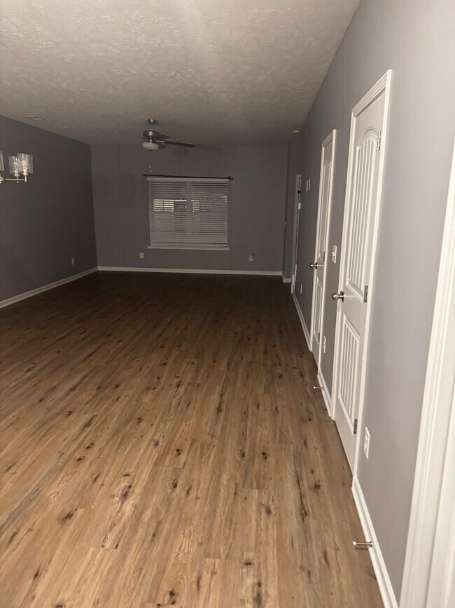 Foto del edificio - 412 Moshe Mualem Pl