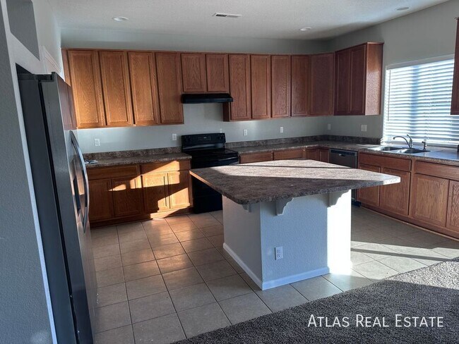 Foto del edificio - 18252 E 52nd Ave