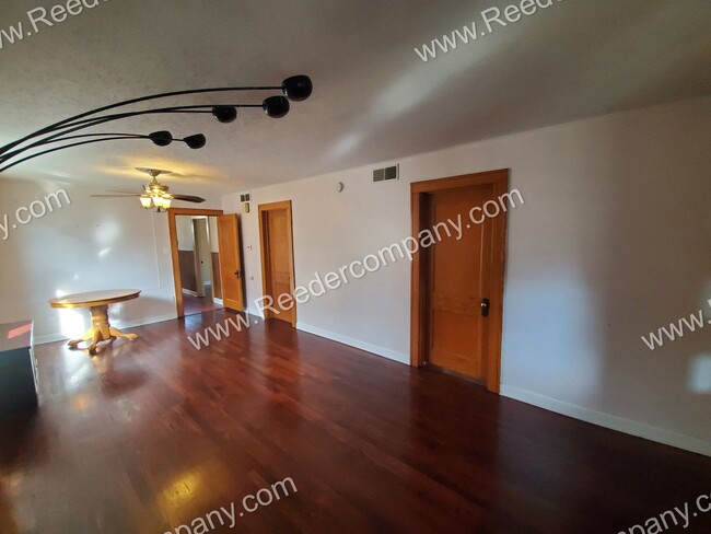 Foto del edificio - 3 bedroom house just mintues from Whihala ...