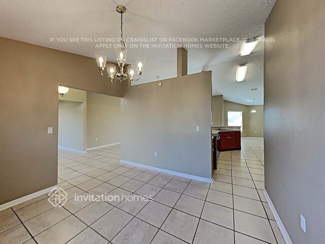 Building Photo - 1050 Summer Glen Dr