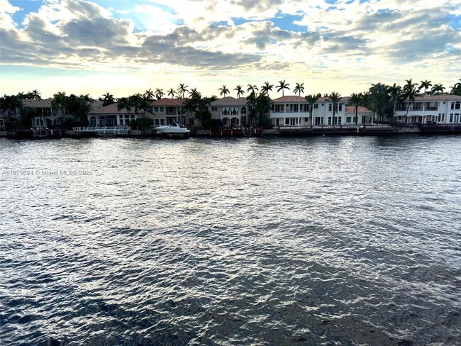 Foto del edificio - 1600 S Ocean Dr