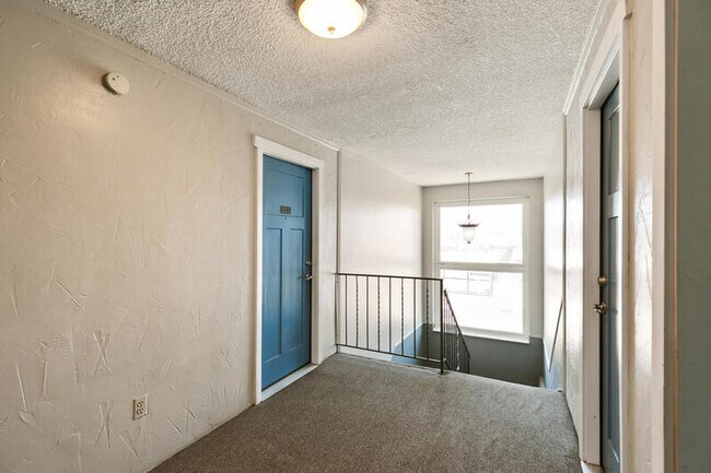 Foto del edificio - 3600 S Lowell Blvd