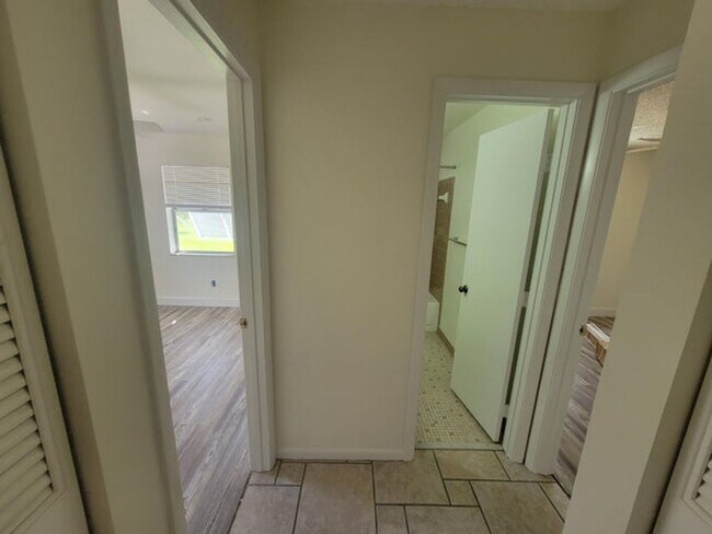 Building Photo - 167 Wandering Trail, Jupiter, FL 33458