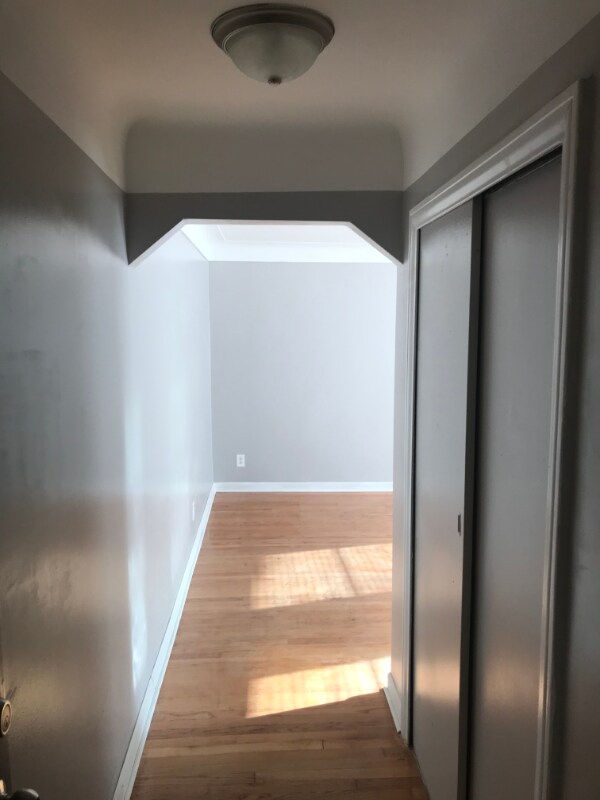 Building Photo - 4811 Cadieux Rd