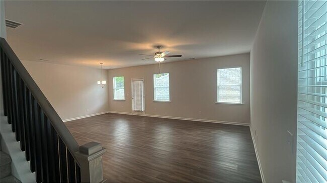 Building Photo - 105 Berry Dr