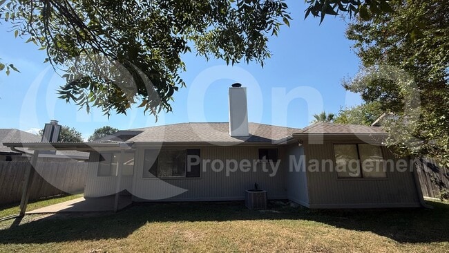 Photo - 311 Lemon Dr House