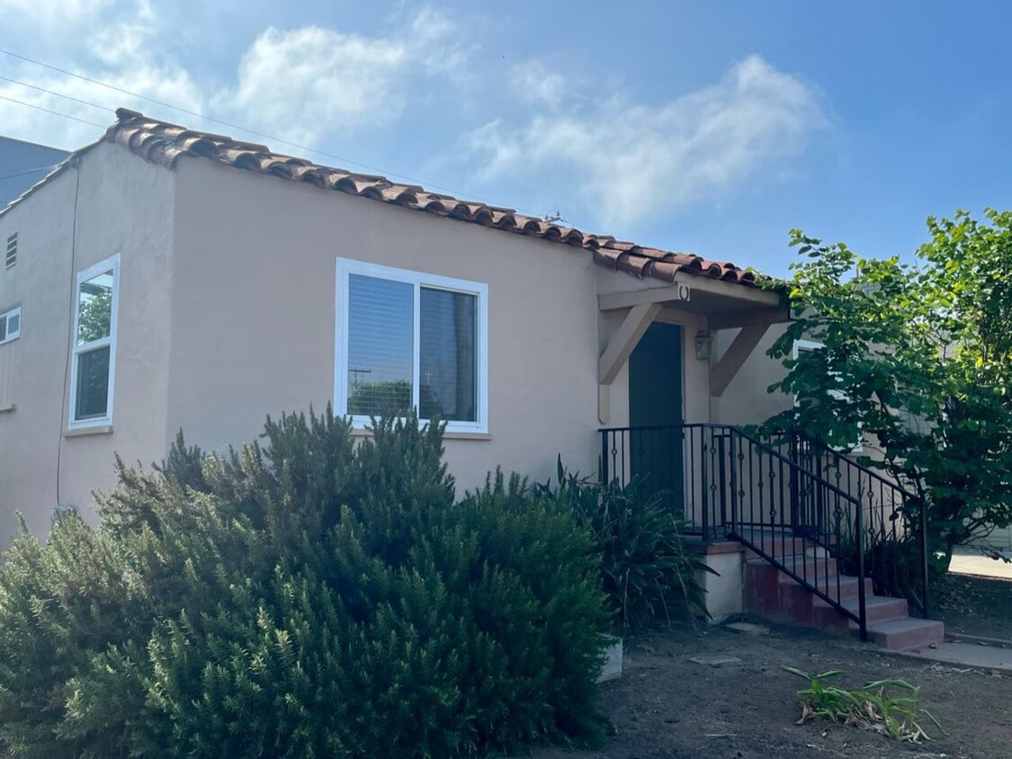 Primary Photo - Downtown Encinitas 2BD home