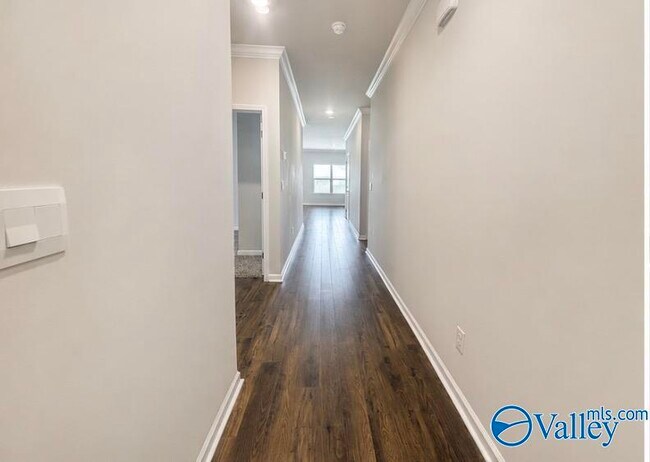 Foto del edificio - 26491 Riparian Dr