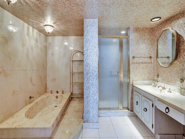 Foto del edificio - 1833 S Ocean Dr