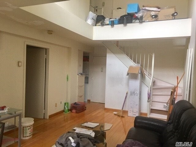 Primary Photo - 65-24 38th Ave