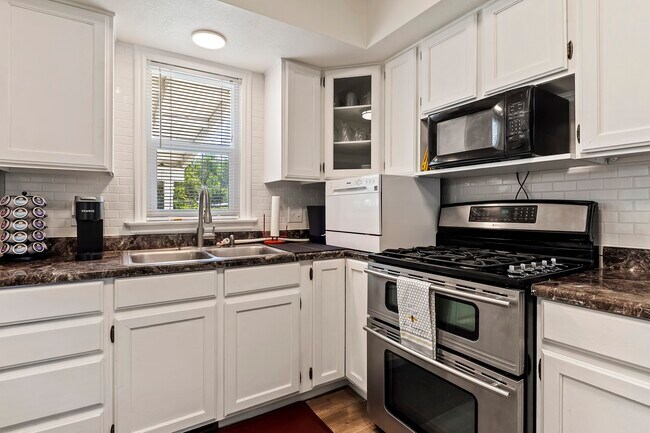 Building Photo - 1305 S 800 W