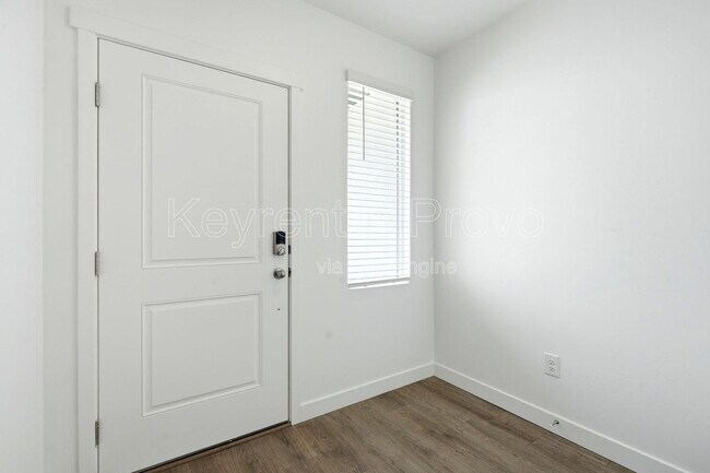 Foto del edificio - 371 E Levengrove Dr