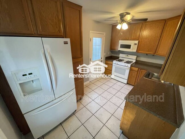 Building Photo - 20 Stewarton Ct