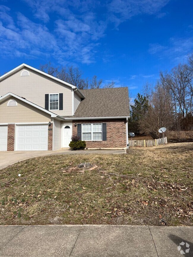 Building Photo - 4913-4915-4915 Kirk Hill Rd