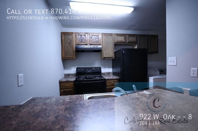 Foto del edificio - First month move in special $450!!   2 bed...