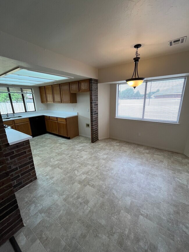 Building Photo - 1404 Bois D Arc Dr