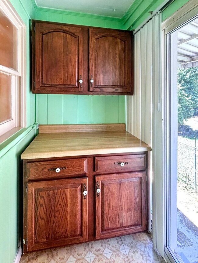 Foto del edificio - Adorable 2-Bedroom Home with Great Space /...
