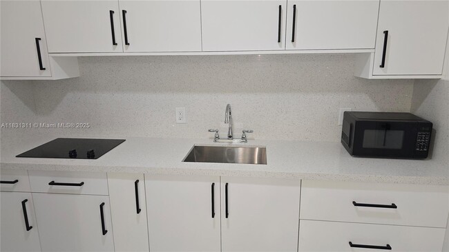 Building Photo - 13216 SW 86th Ln