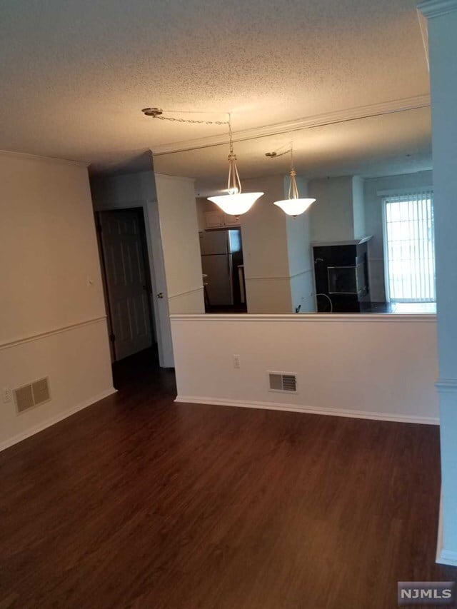 Building Photo - 1139 Hyde Park Ct