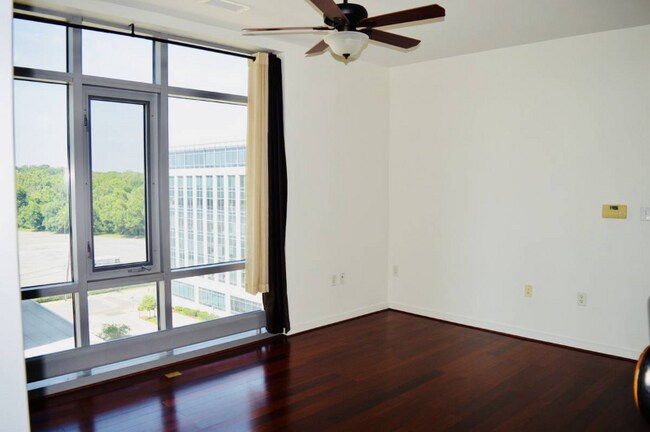 Foto del edificio - 6506 America Blvd