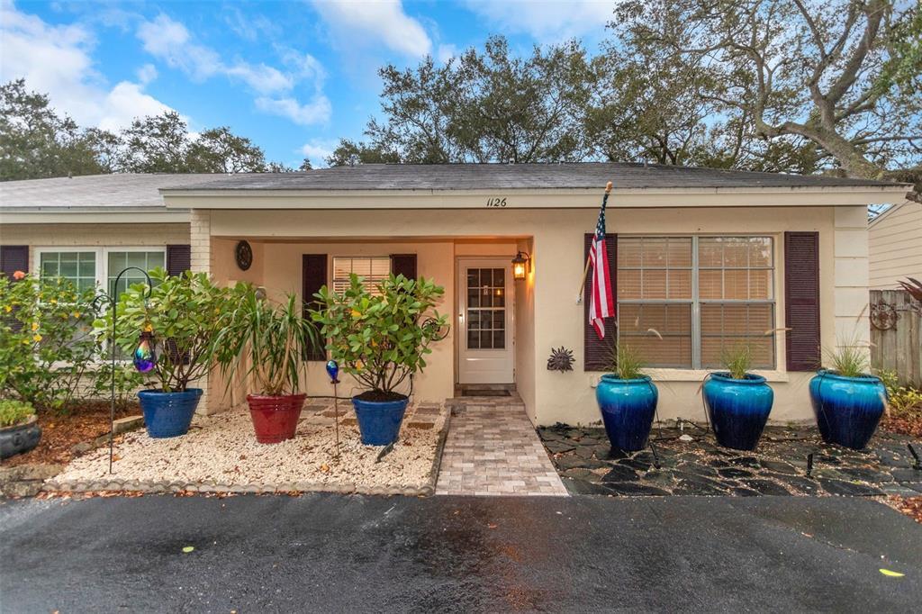 Foto principal - 1126 Thayer St
