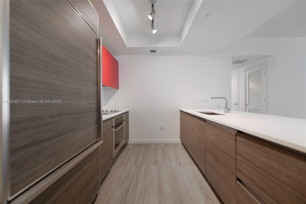 Foto principal - 1100 S Miami Ave