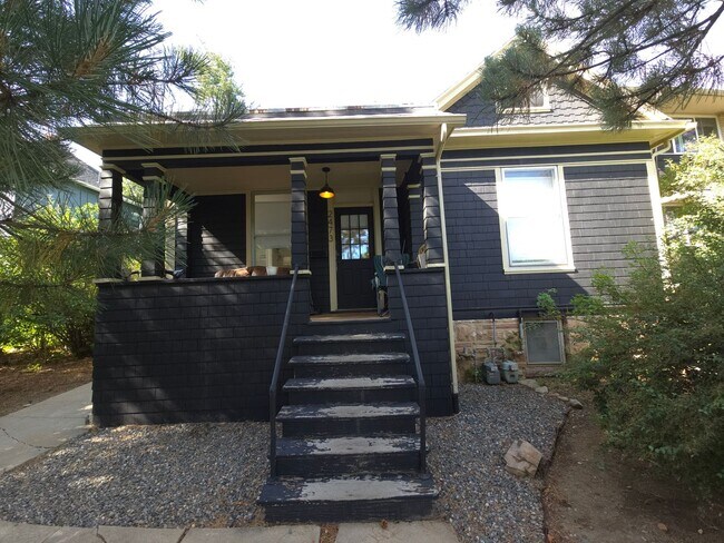 Foto del edificio - 2473 20th St